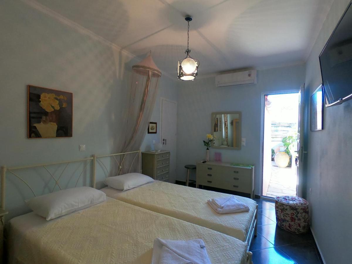 Glafky Apartment Vathy  Ngoại thất bức ảnh